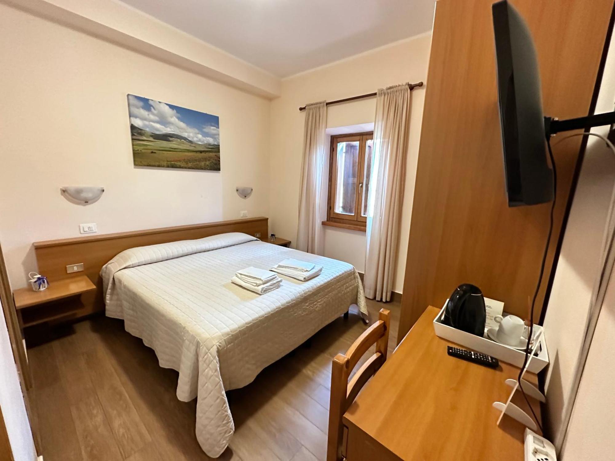 Villa Tardioli Castelluccio  Eksteriør billede