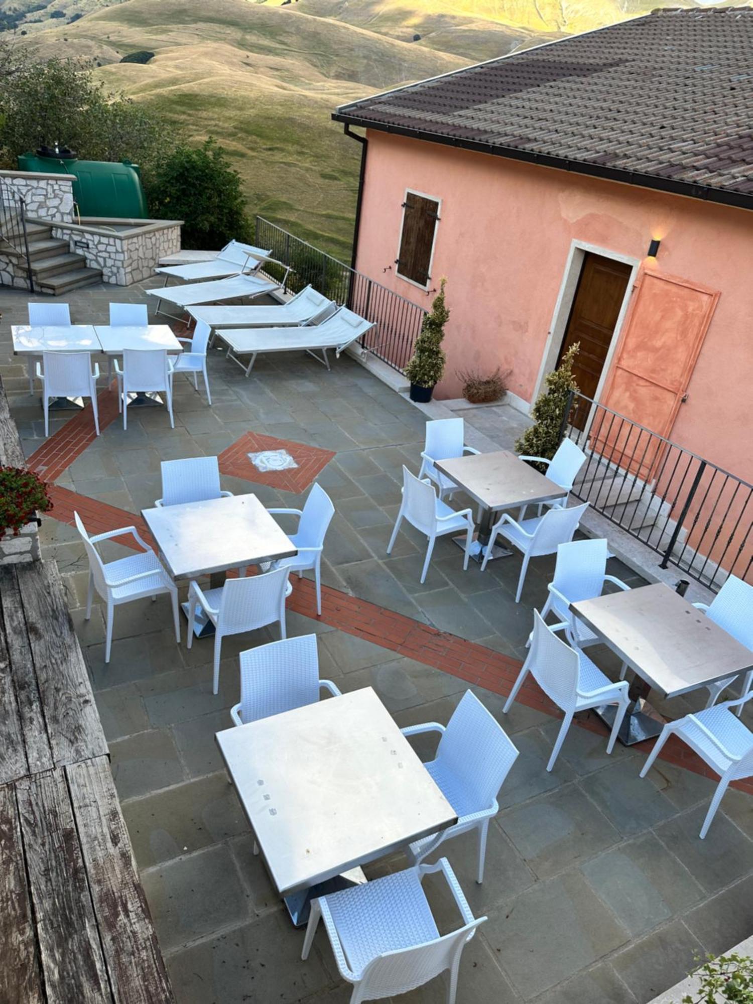 Villa Tardioli Castelluccio  Eksteriør billede